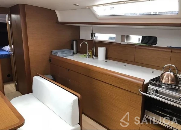 Sun Odyssey 479 - Yacht Charter Sailica