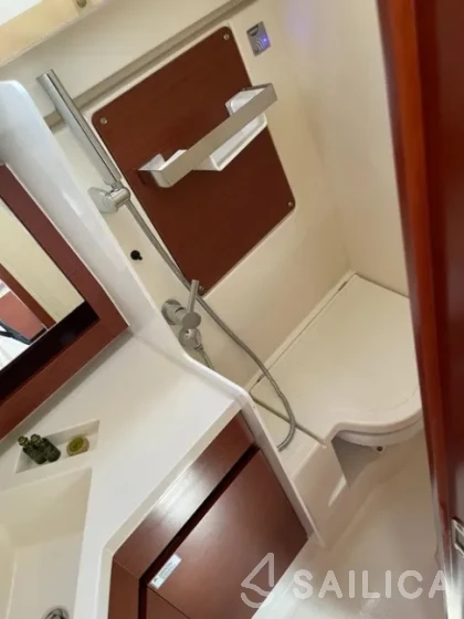 Hanse 388 - Yacht Charter Sailica