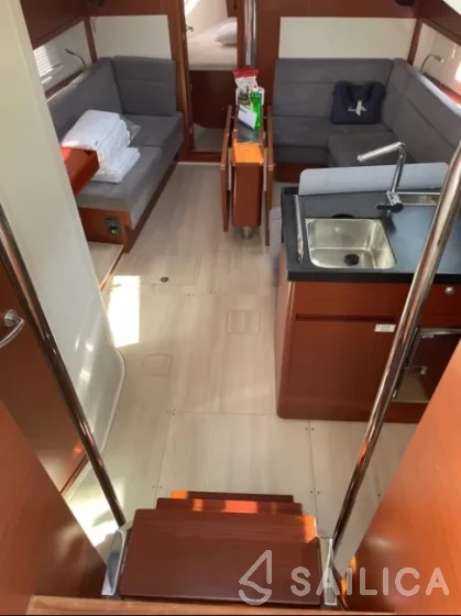 Hanse 388 - Yacht Charter Sailica