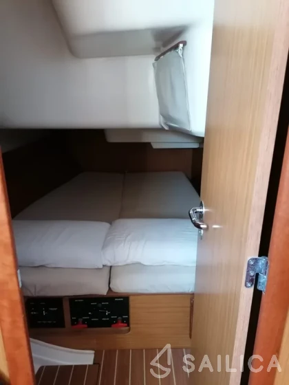 Sun Odyssey 39i - Yacht Charter Sailica