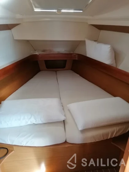 Sun Odyssey 39i - Yacht Charter Sailica