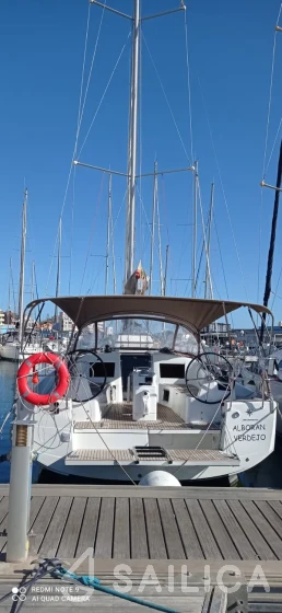 Sun Odyssey 410 - Yacht Charter Sailica
