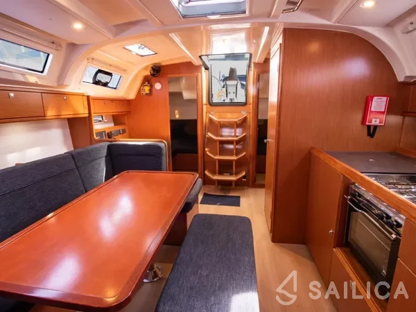 Bavaria 41 Cruiser - Yacht Charter Sailica