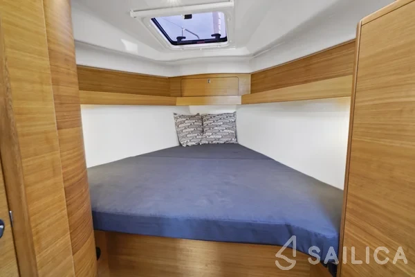 Elan Impression 40.1 - Yacht Charter Sailica