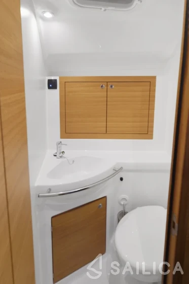 Elan Impression 40.1 - Yacht Charter Sailica