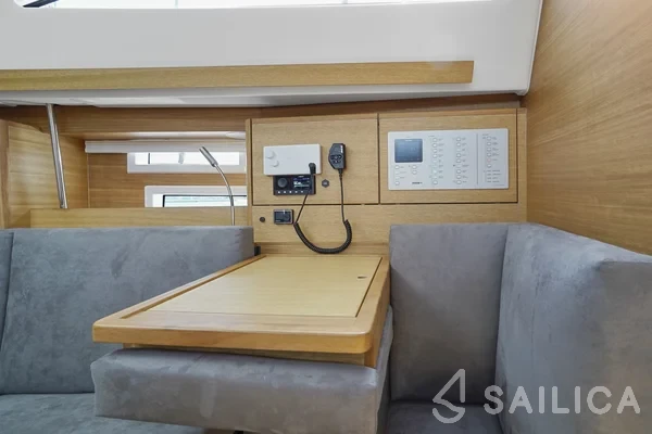 Elan Impression 40.1 - Yacht Charter Sailica