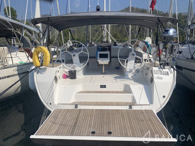 Bavaria 46 Cruiser - Yacht Charter Sailica