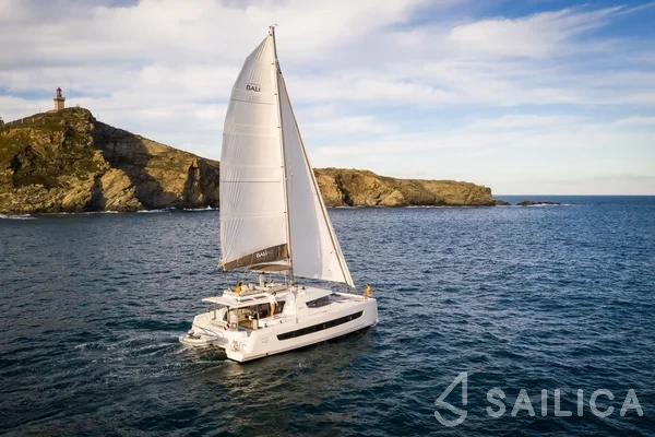 Bali 4.6 - Yacht Charter Sailica