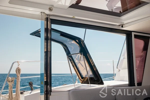 Bali 4.6 - Yacht Charter Sailica