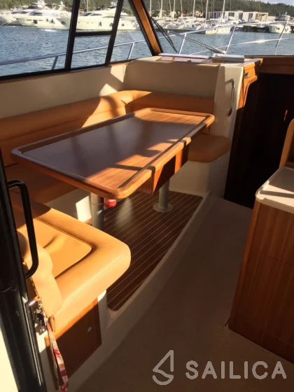 Adriana 44 - Yacht Charter Sailica