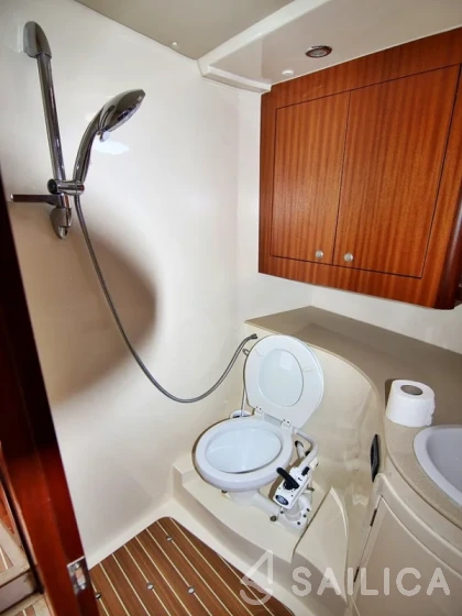 Adriana 44 - Yacht Charter Sailica