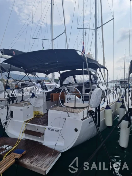 Elan Impression 45.1 - Yacht Charter Sailica