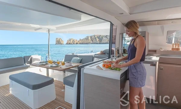 Elba 45 - Yacht Charter Sailica