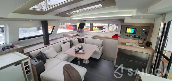 Elba 45 - Yacht Charter Sailica