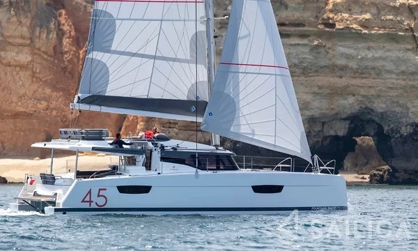 Elba 45 - Yacht Charter Sailica
