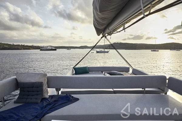 Bali 4.4 - Yacht Charter Sailica