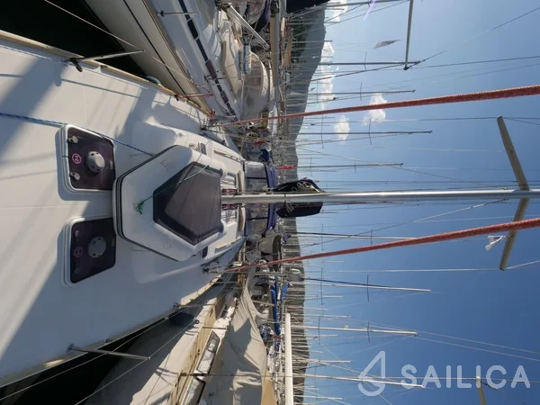 Dufour 445 GL - Yacht Charter Sailica