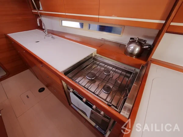 Dufour 445 GL - Yacht Charter Sailica