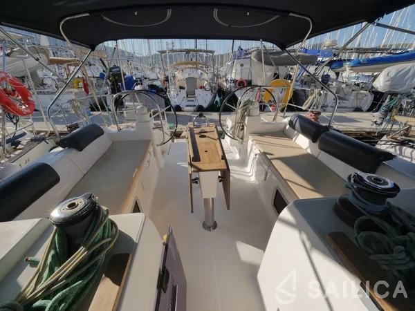 Dufour 445 GL - Yacht Charter Sailica
