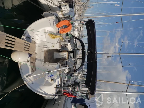 Bavaria 42 - Yacht Charter Sailica