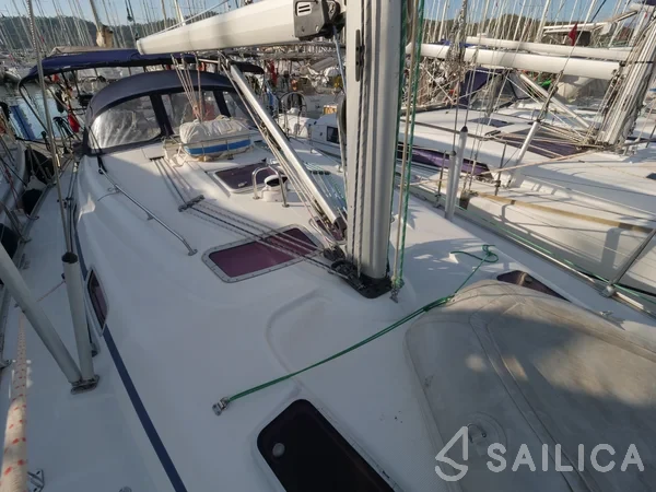 Bavaria 42 - Yacht Charter Sailica