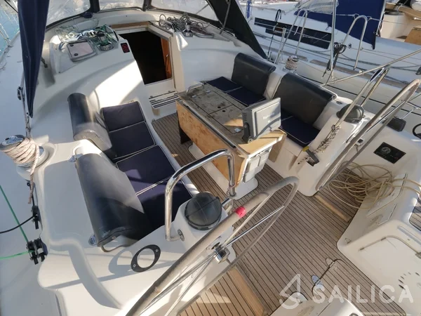 Bavaria 42 - Yacht Charter Sailica