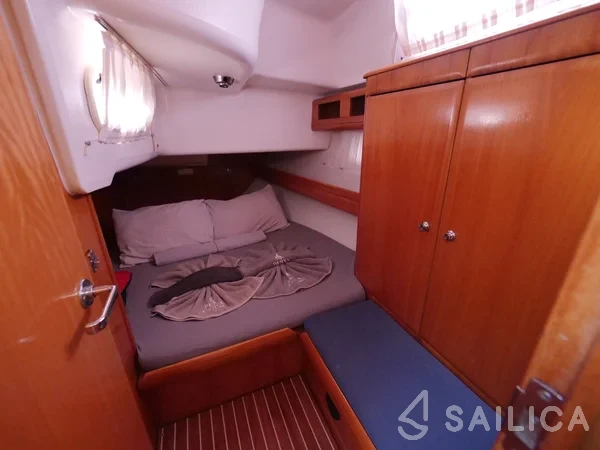 Bavaria 42 - Yacht Charter Sailica