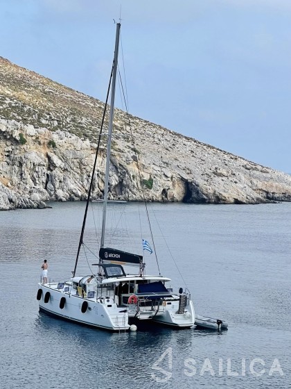 Lagoon 400 S2 - Yacht Charter Sailica
