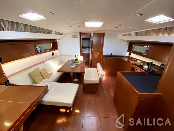 Oceanis 48 - Yacht Charter Sailica