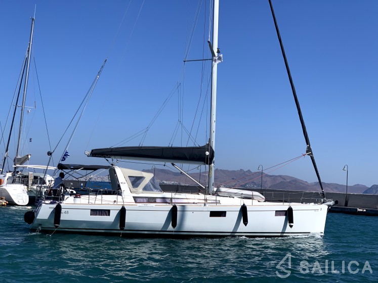 Oceanis 48 - Yacht Charter Sailica