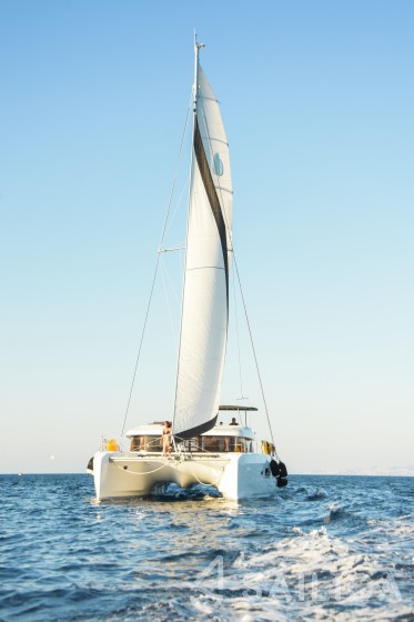 Lagoon 42 - Yacht Charter Sailica