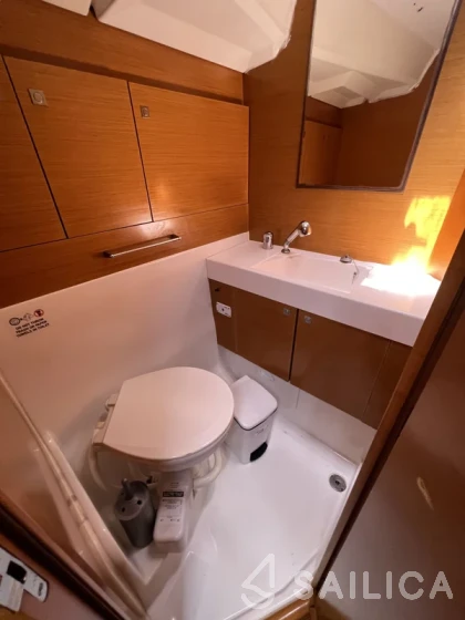 Sun Odyssey 509 - Yacht Charter Sailica