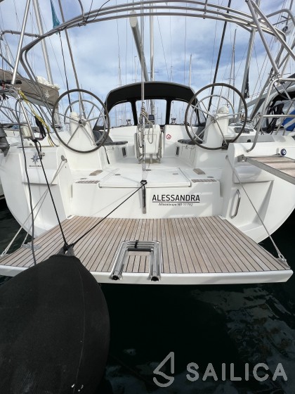 Sun Odyssey 509 - Yacht Charter Sailica