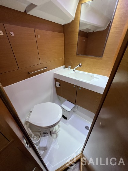 Sun Odyssey 509 - Yacht Charter Sailica