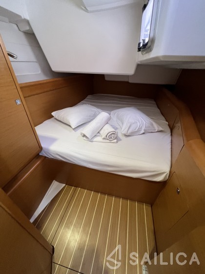 Sun Odyssey 509 - Yacht Charter Sailica