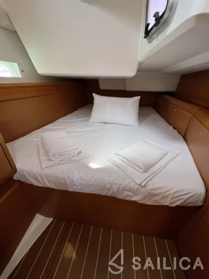 Sun Odyssey 509 - Yacht Charter Sailica