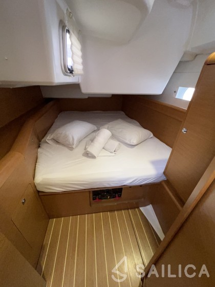 Sun Odyssey 509 - Yacht Charter Sailica