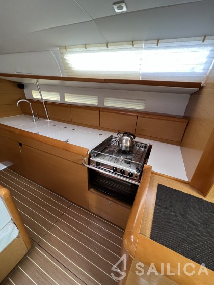 Sun Odyssey 509 - Yacht Charter Sailica