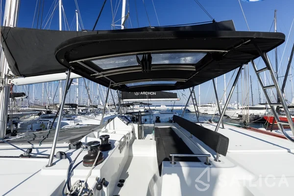 Lagoon 450  Flybridge - Yacht Charter Sailica