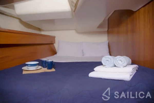 Sun Odyssey 45 - Yacht Charter Sailica