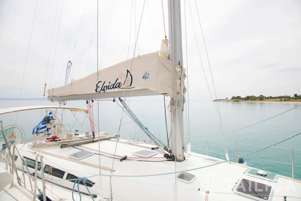 Sun Odyssey 45 - Yacht Charter Sailica