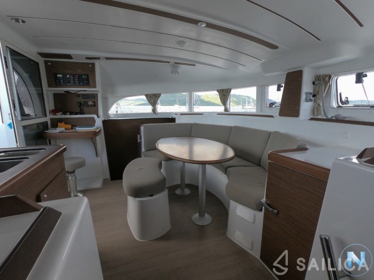 Lagoon 380 S2 - Yacht Charter Sailica