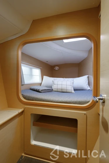 Lagoon 380 S2 - Yacht Charter Sailica