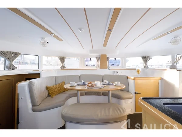 Lagoon 380 S2 - Yacht Charter Sailica