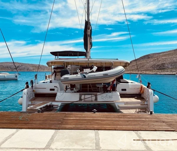 Lagoon 42 - Yacht Charter Sailica