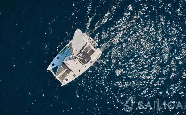 Lagoon 42 - Yacht Charter Sailica