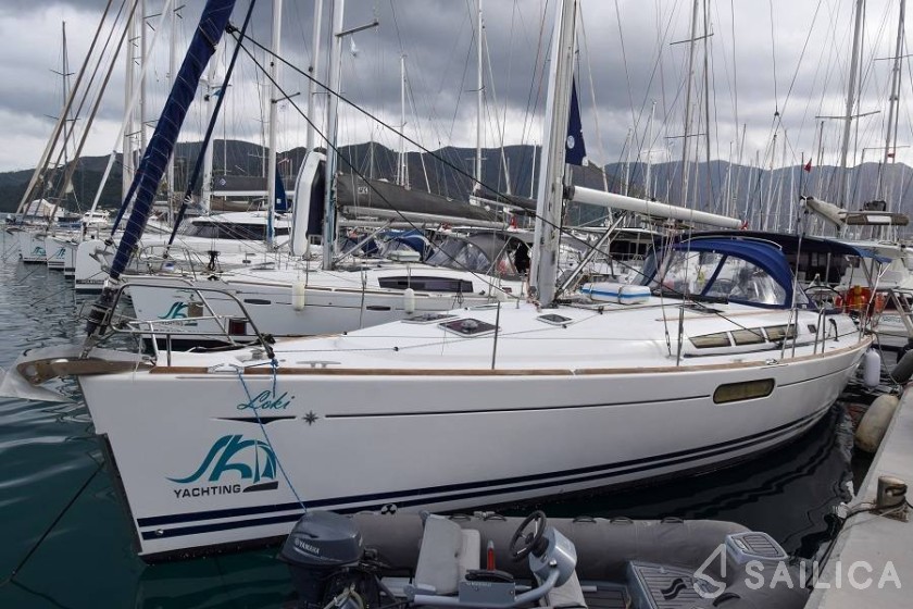Sun Odyssey 44i - Yacht Charter Sailica