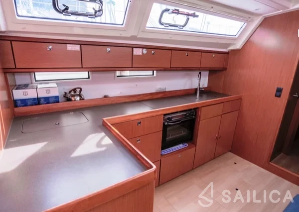 Bavaria 46 Cruiser - Yacht Charter Sailica