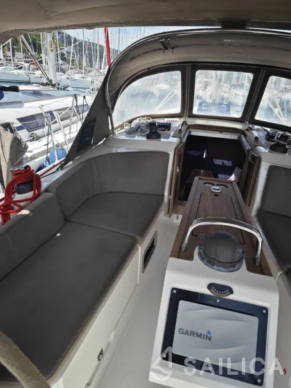Bavaria 37 Cruiser - Yacht Charter Sailica