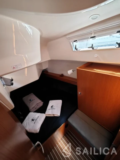 Bavaria 37 Cruiser - Yacht Charter Sailica